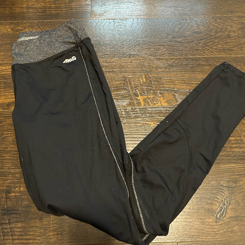 AVIA black and grey workout leggings